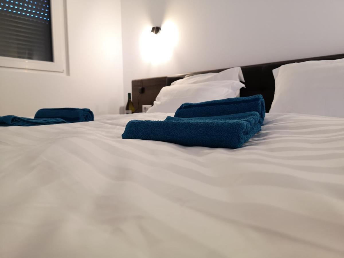 Ared-Atrium Mall Chrysflatty3 Premium Apartment 60Mp Arad Exteriör bild