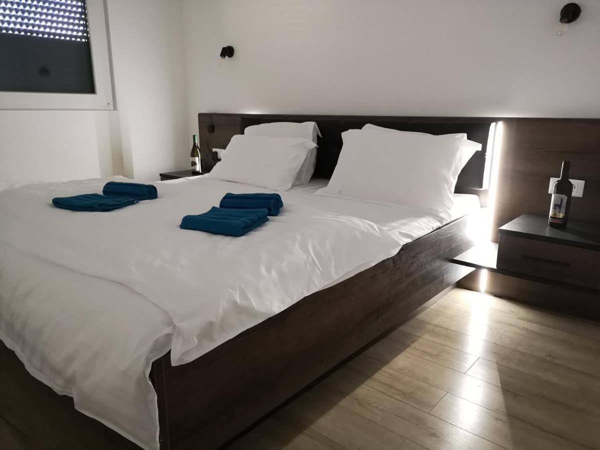 Ared-Atrium Mall Chrysflatty3 Premium Apartment 60Mp Arad Exteriör bild